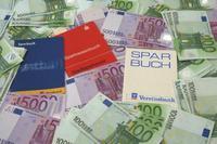 Kaution - Tagesgeld, sparbuch, geld, finanzen.